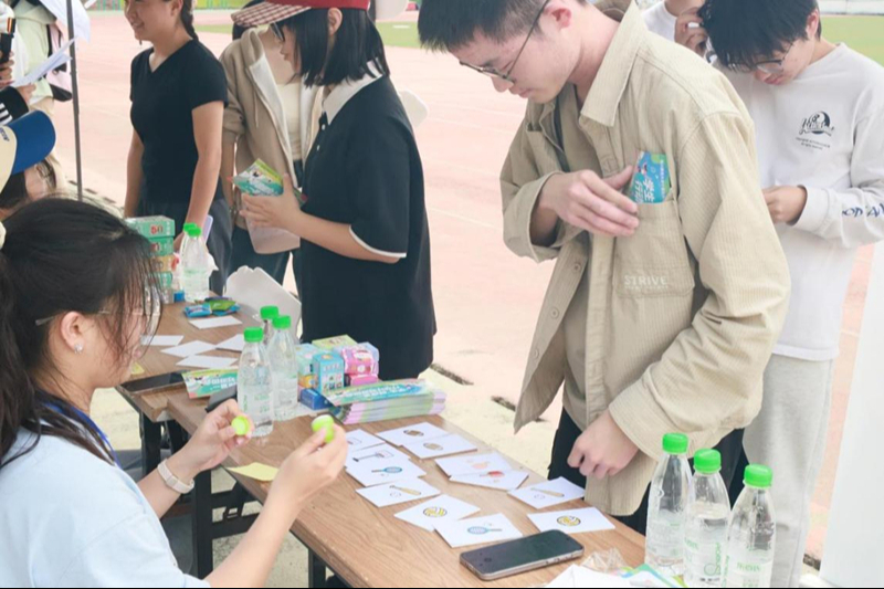 计算机科学学院与互联网学院联合举办“廉韵润心，趣享清...