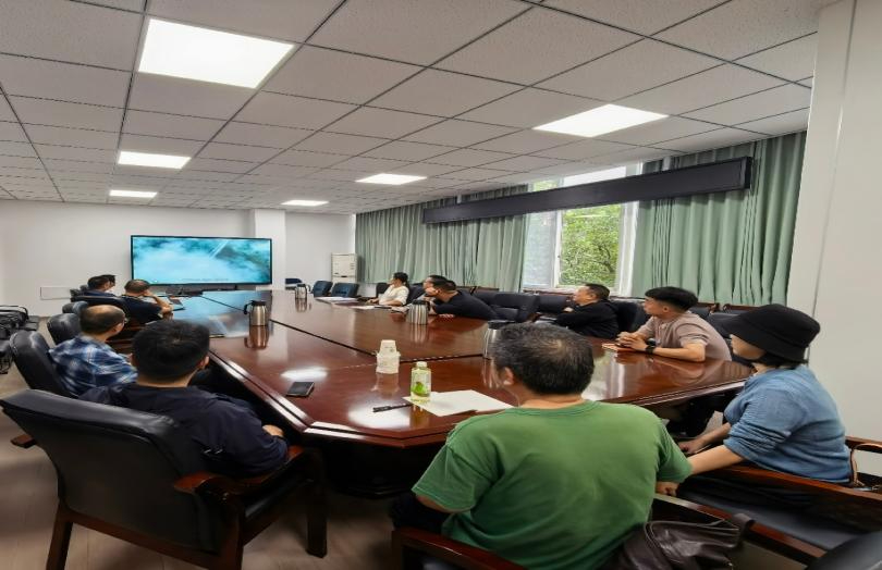 国有资产管理处党支部组织集中观看国资领域反腐专题片